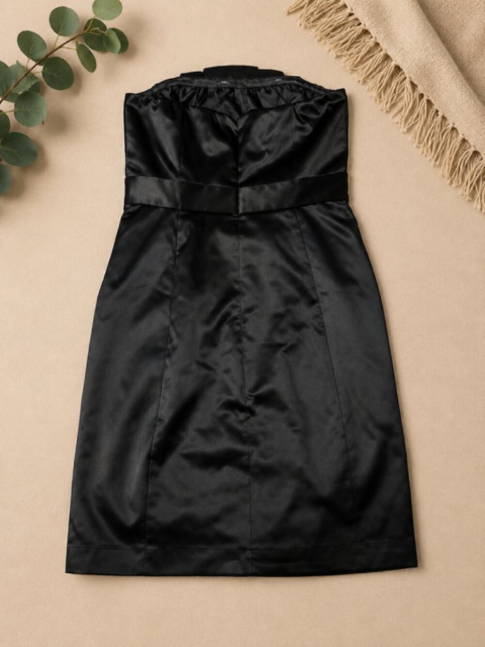 🖤 The Limited Strapless Satin Cocktail Dress – Size 2 🖤 - Picture 3 of 4